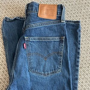 Levi’s- 70s High Flare Jeans
